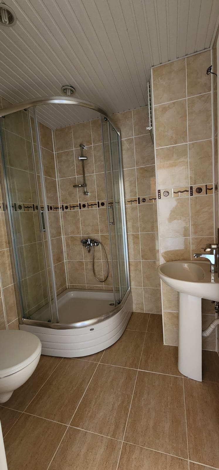 EXCEPTIONAL LIFESTYLE AND INVESTMENT APARTMENTS - 16