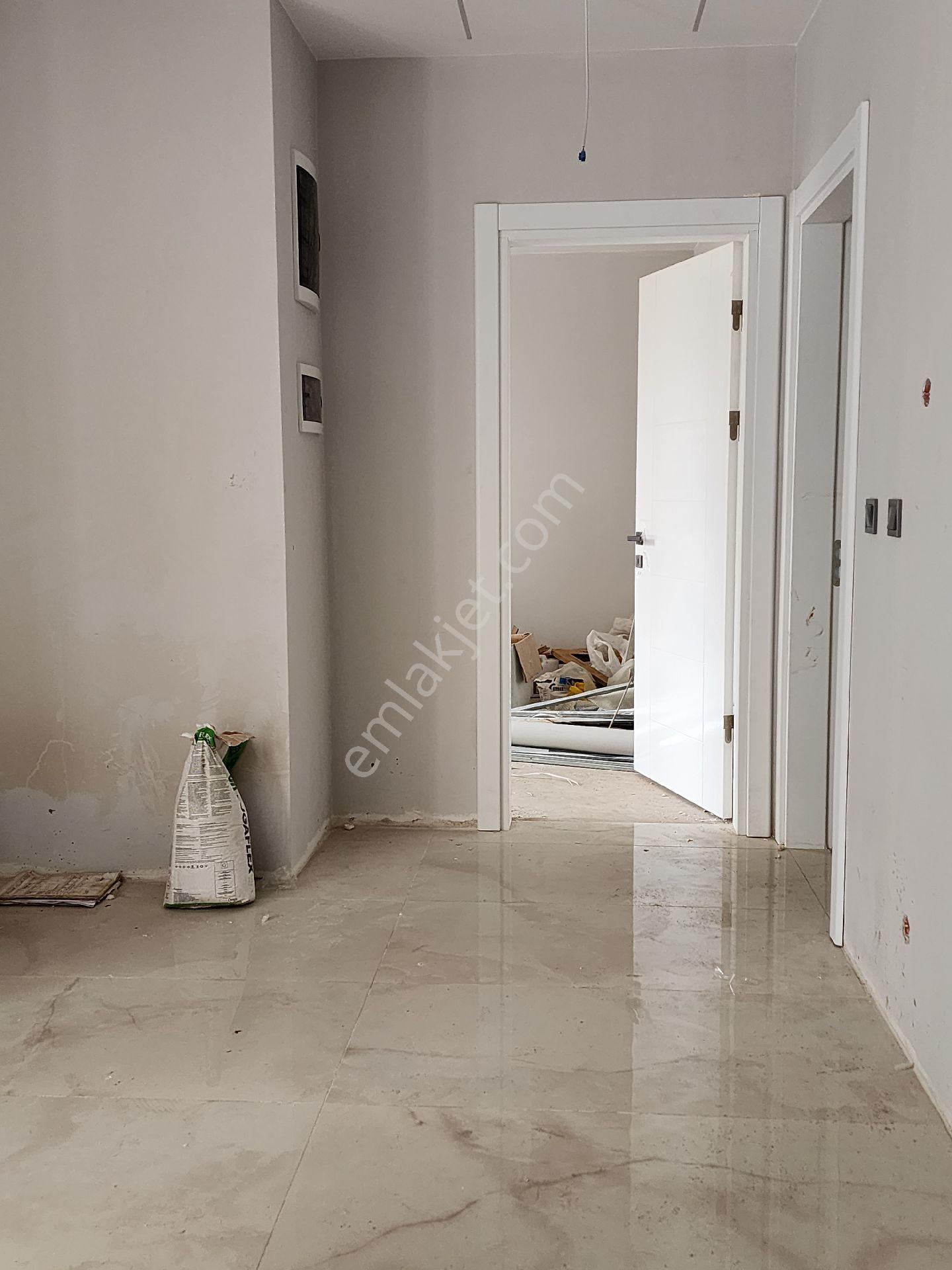 Private Garden Centrally Located & Smart - 4