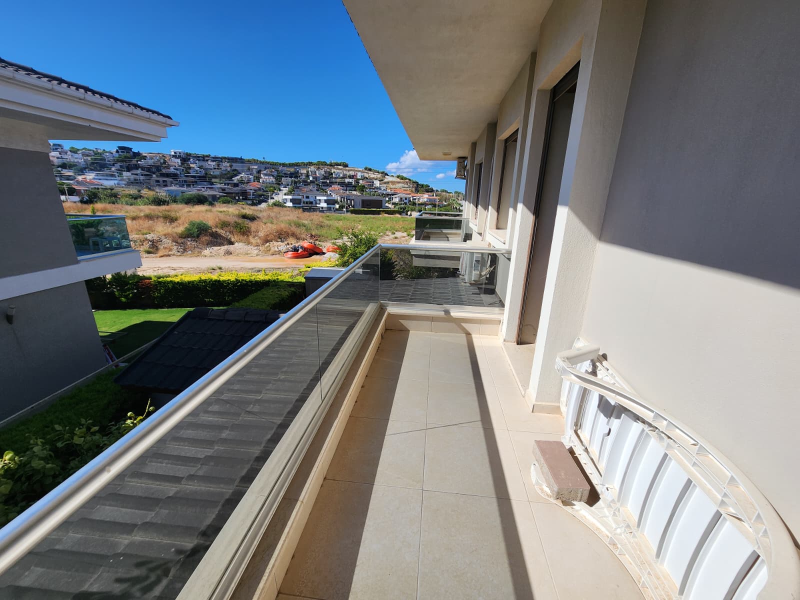 CLASSY VILLA NEAR SANDY BEACHES - 26